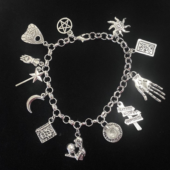 Fortune Teller Charm Bracelet - Picture 4 of 7